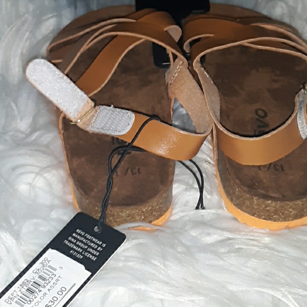 Sandals - Picture 3 of 5